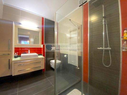 img_62cd0a9f-49dd-4dd8-98d9-96d11a61cbfe