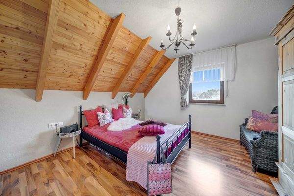 2,5-Zi.-Whg. (1.OG) - Schlafen