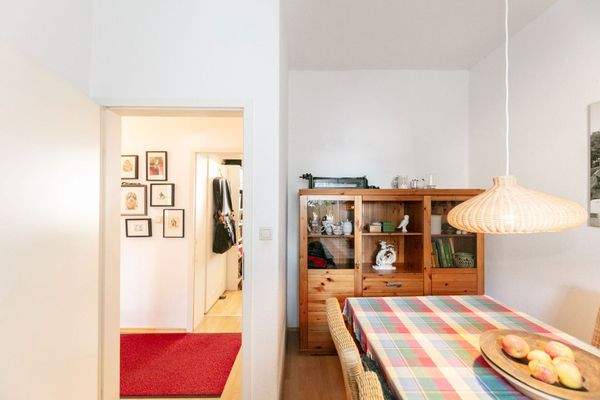 Esszimmer, Blick zum Flur