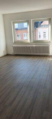 Bismarck 129_3.OG rechts 4.jpg