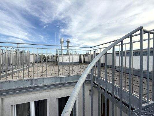 Stiegenaufgang / Dachterrasse 2 / 2