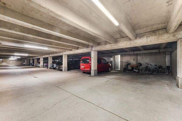 TG mit direktem Zugang zum Haus