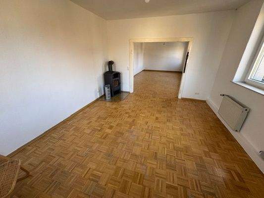 Wohnzimmer mit Kamin