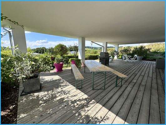 überdachte Terrasse Einliegerwohnung