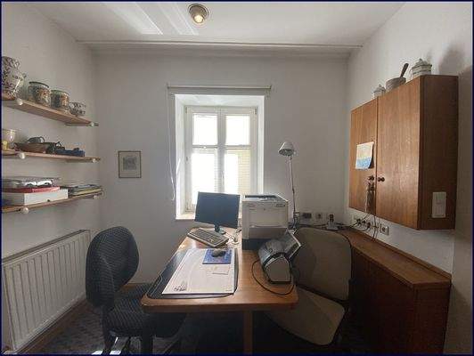 Büro 1