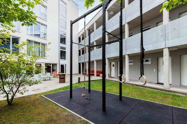 THE FIZZ Hannover Outdoor Gym 1.jpg