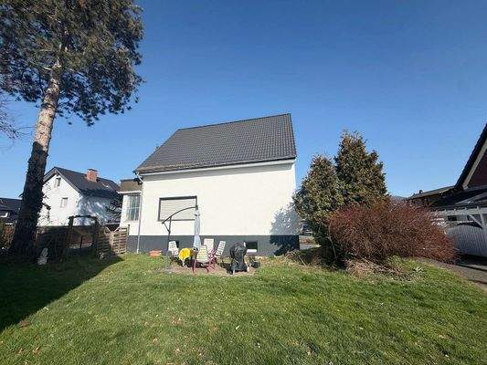 Rückansicht mit Garten