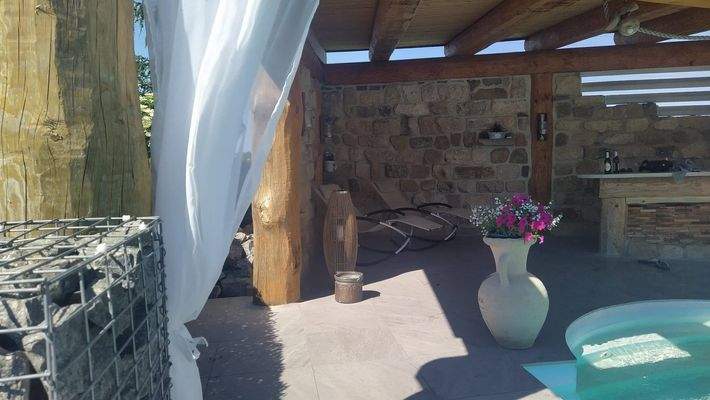 Überdachung am Pool