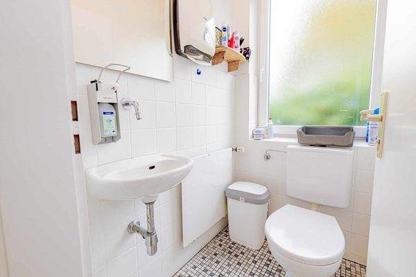 Mitarbeiter-WC Praxis