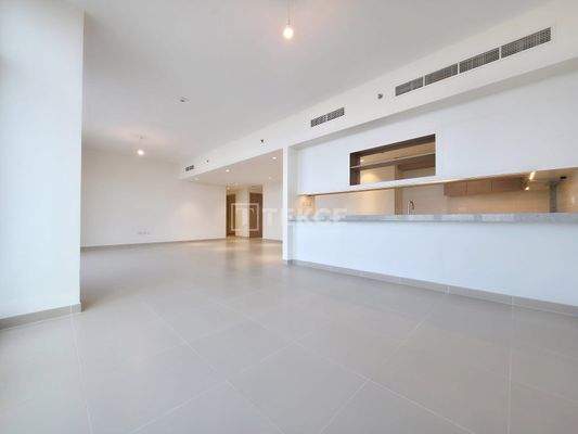 Luxury Ready-to-Move Parkside Apartment in Dubai Hills Estate
