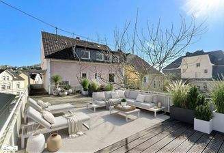 Dachterrasse und Rückansicht