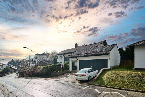 Außenbereich (Straßenseite)