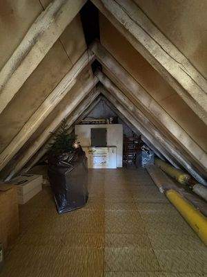 Ausschnitt vom Dachboden