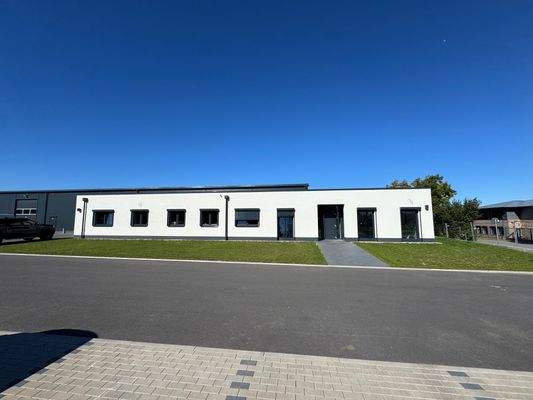 Außenansicht Bürotrakt.JPG