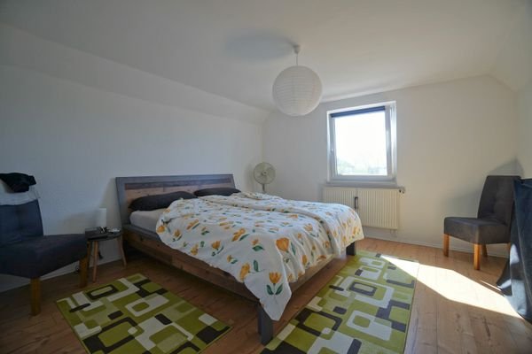 Schlafzimmer Wohnung 2