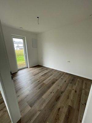 fb7978f2-aa2e-4c97-8a33-4b348145db06