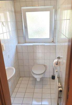 32 WC mit Fenster DG.jpg