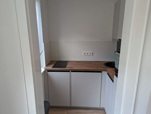 Sanierte Einbauküche in der 1-Zimmer Wohnung