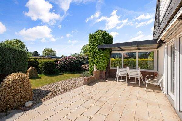 Terrasse mit Überdachung