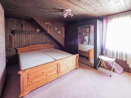 Schlafzimmer 4 OG