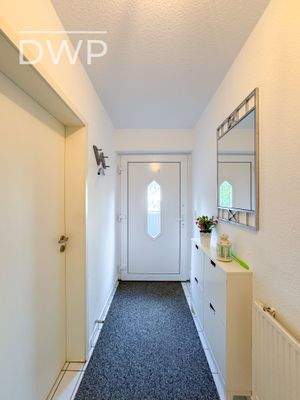 Flur- und Eingangsbereich Einliegerwohnung