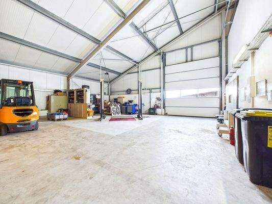 Lagerhalle / Werkstatt