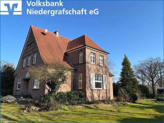 Vorder- und Seitenansicht