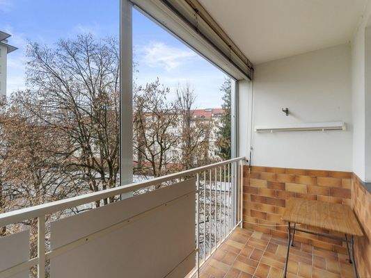 Schöne 3 Zi Stadtwohnung 80m² mit Loggia plus Abstellplatz und Tiefgarage - Khevenhüllerstraße