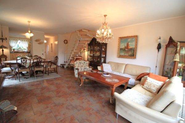 EG Wohnzimmer Essbereich Küche