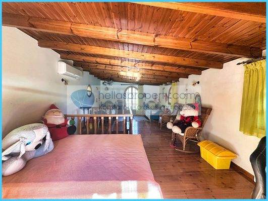 01af8e6e2dd546649c5d23c2b8237d06-original