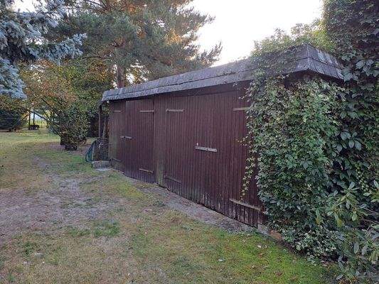 Schuppen/Garagen
