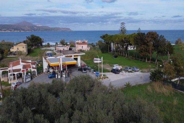 Kreta, Kalyves: Grundstück mit bezauberndem Meerblick zu verkaufen, nur wenige Schritte vom Strand entfernt