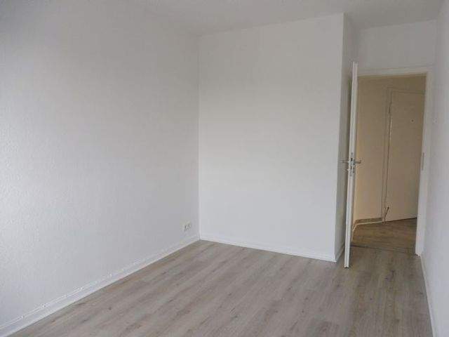 Sehr schöne 3-Zimmer-Wohnung mit Balkon und Aufzug - Photo 4