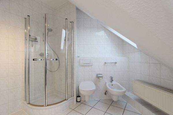 Badezimmer (obere Ebene)