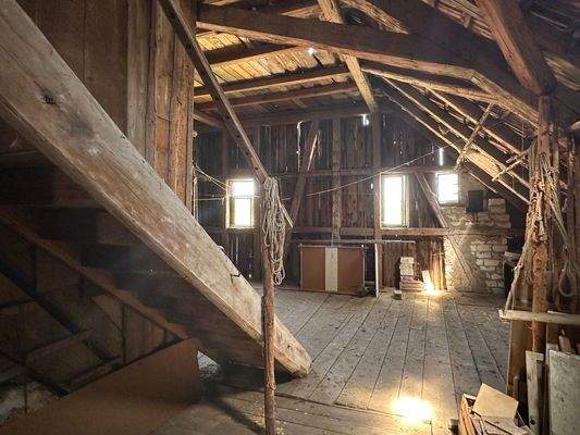 Scheune/weitere Ausbaumöglichkeit