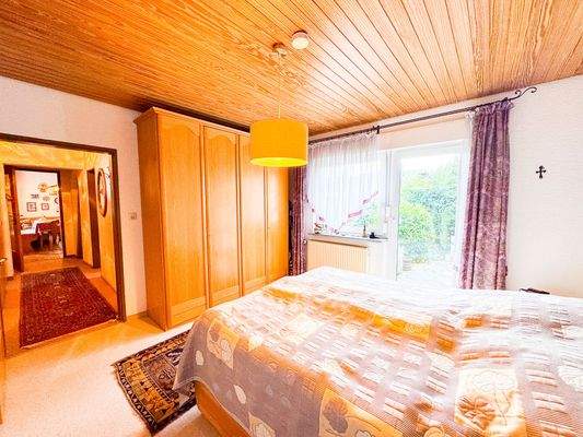 Schlafzimmer mit Zugang...