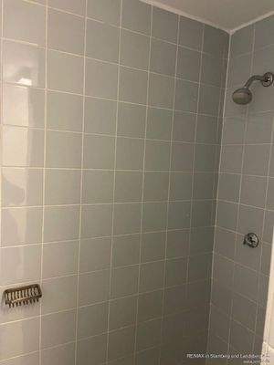 Dusche derzeitiger Zustand