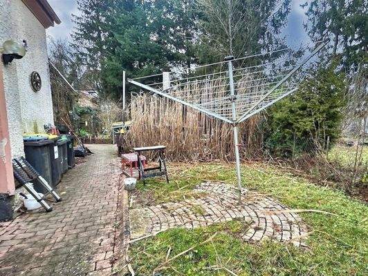 Garten hinter dem Haus