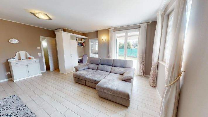 DP-66-28-Villa-a-schiera-di-testa-a-Salo-10162025_