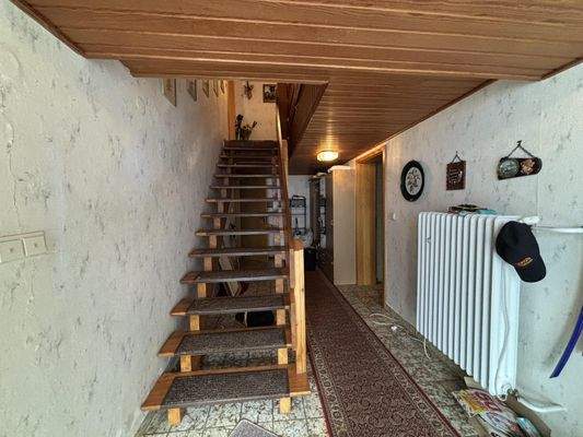 Eingangsbereich / Treppenaufgang
