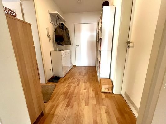 Flur 2-Zimmer-Wohnung