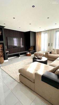 Wohnzimmer mit Kamin