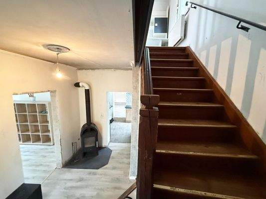 Stiege zu OG -  Gang