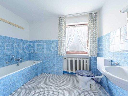 Badezimmer im Erdgeschoss