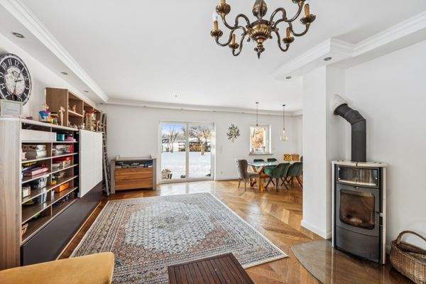 Wohnbereich mit Kamin