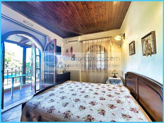 ad4315ac98fe4351a25db90ce50870e9-original