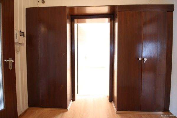 Einbauschrank im Flur OG