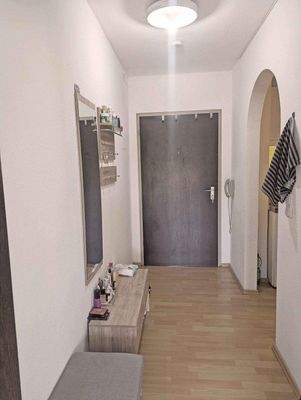Flur Blick zum Eingang