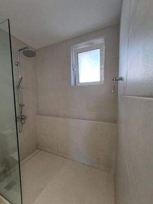 Kreta, Kalyves: Elegante neoklassizistische Villa am Meer zu verkaufen