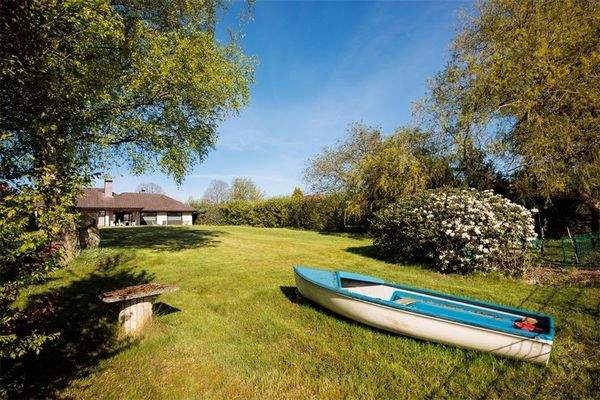 Sonnenverwöhntes Grundstück